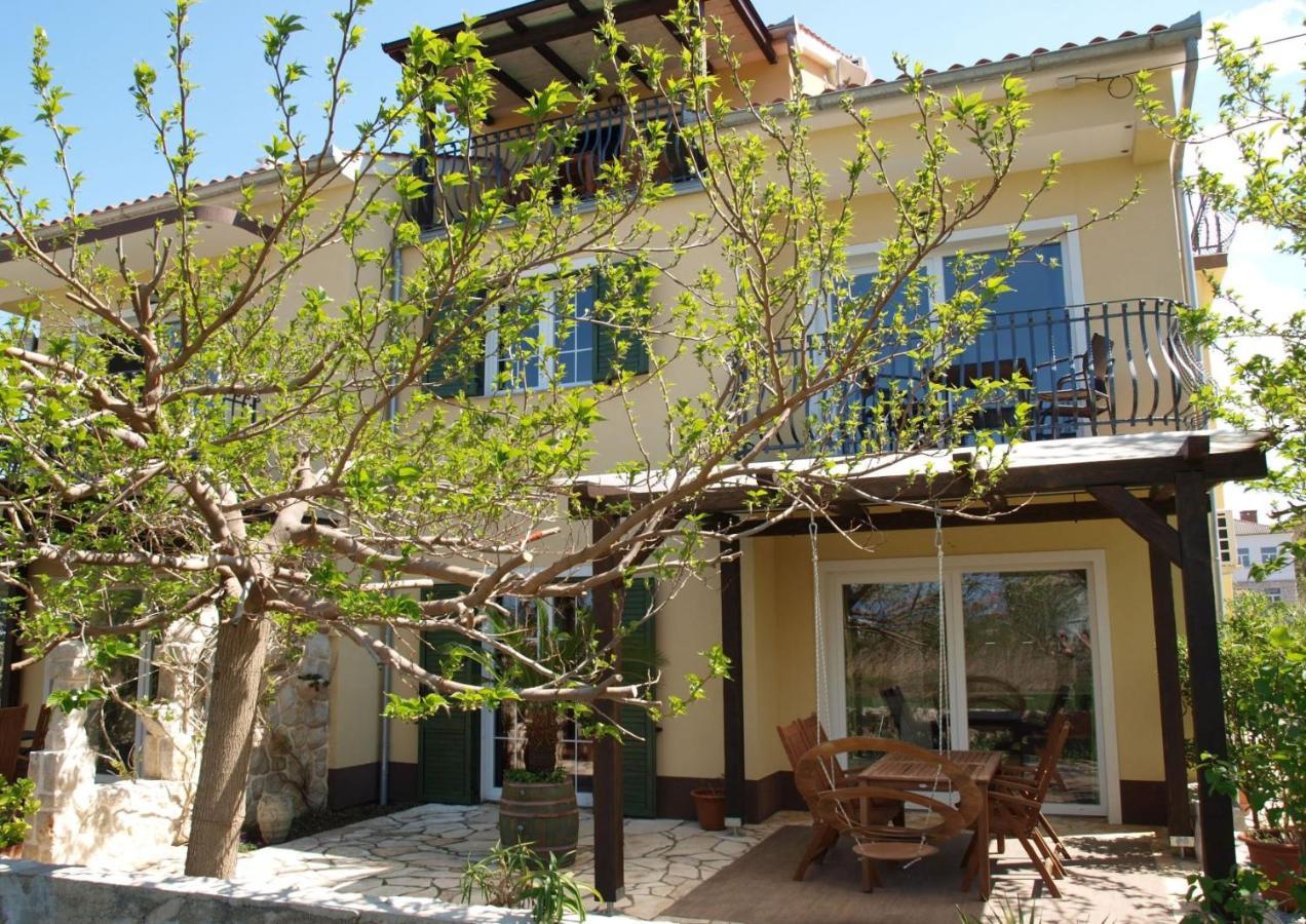 Batistic Apartment *