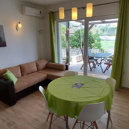 Apartments Batistic Supetarska Draga Exterior photo